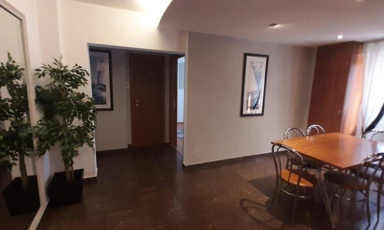 Bd Unirii Nerva Traian Apartament 3 camere Stare Ft Buna