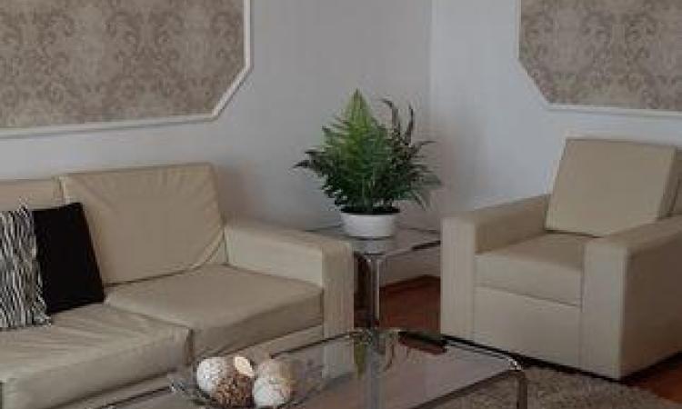 Bd Unirii Nerva Traian Apartament 3 camere Stare Ft Buna