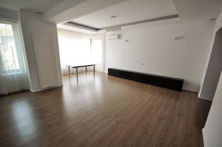 Rond Alba Iulia Dristor  Apartament Lux 3 camere 160mp Parcare