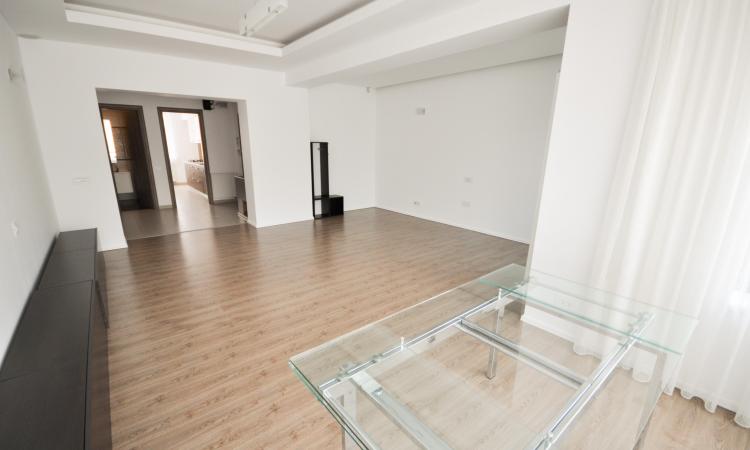 Rond Alba Iulia Dristor Apartament Lux 3 camere 160mp Parcare