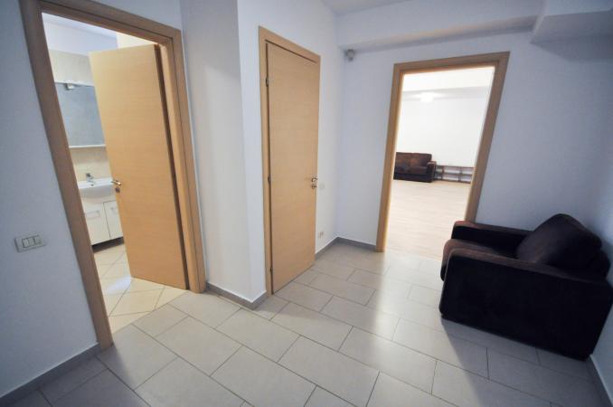 Rond Alba Iulia Dristor Spatiu birouri 50mp Demisol