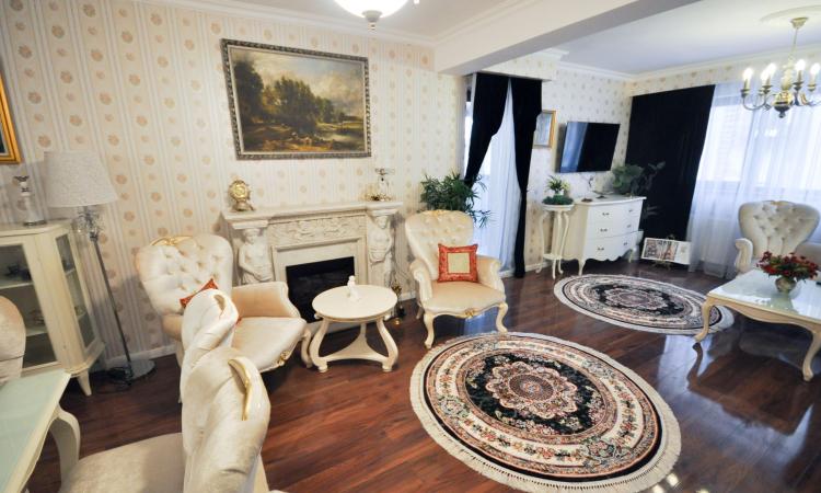 Calea Calarasilor Apart 3 camere Lux Bloc Nou 3 etaje 2 locuri Parcare