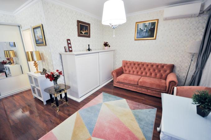 Calea Calarasilor Apart 3 camere Lux Bloc Nou 3 etaje 2 locuri Parcare