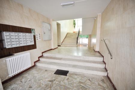 Piata Unirii Fantani Apartam 3 camere Decom Centrala Proprie