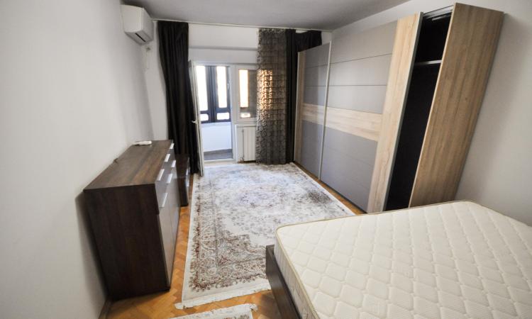 Decebal Alba Iulia Muncii Apartament 4 camere 100mp Etaj 3/8