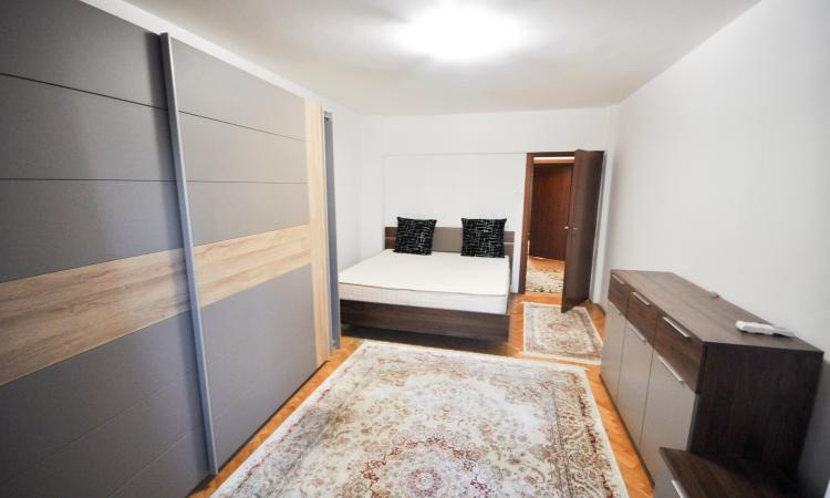 Decebal Alba Iulia Muncii Apartament 4 camere 100mp Etaj 3/8