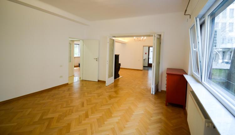Spatiu Birouri 122 mp 3cam - Romana -ASE- parter -renovat 2021