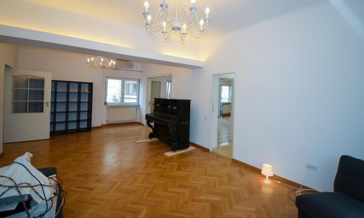Spatiu Birouri 122 mp 3cam - Romana -ASE- parter -renovat 2021