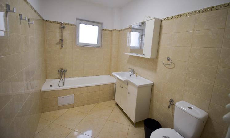 Spatiu Birouri 122 mp 3cam - Romana -ASE- parter -renovat 2021