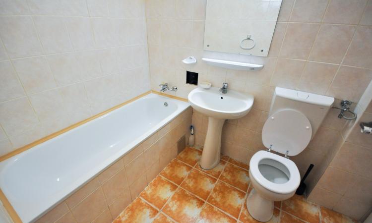 Vitan Mall Spatiu birouri 4 camere Decomandat 110mp