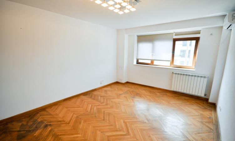 Piata Unirii Fantani Spatiu birouri 4 camere 100mp