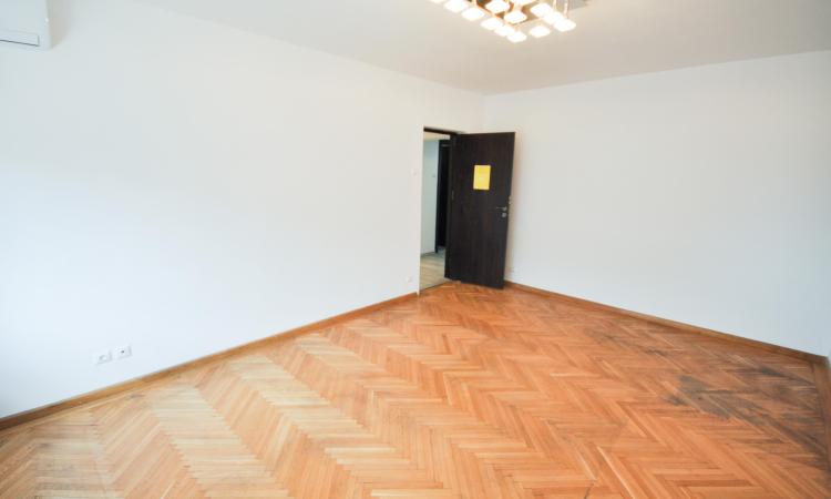 Piata Unirii Fantani Spatiu birouri 4 camere 100mp