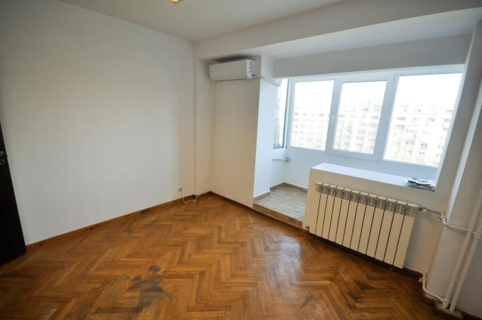 Piata Unirii Fantani Spatiu birouri 4 camere 100mp