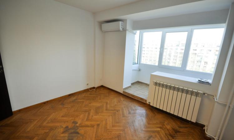 Piata Unirii Fantani Spatiu birouri 4 camere 100mp
