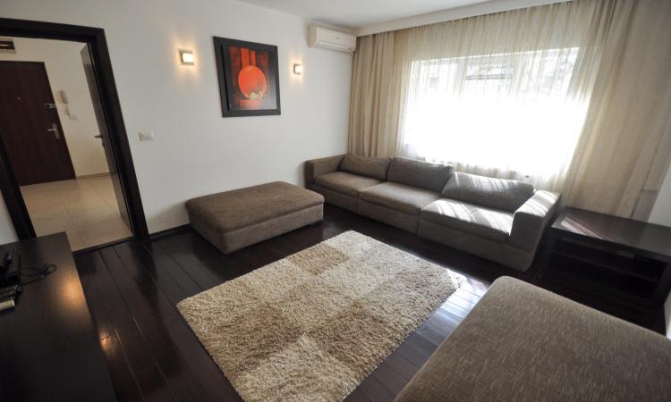 Decebal-Bld. Decebal-Piata Alba Iulia-3 camere-complet renovat