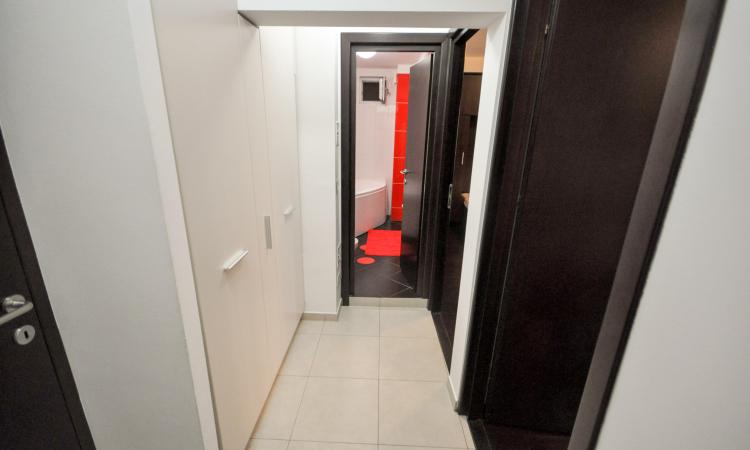 Decebal-Bld. Decebal-Piata Alba Iulia-3 camere-complet renovat