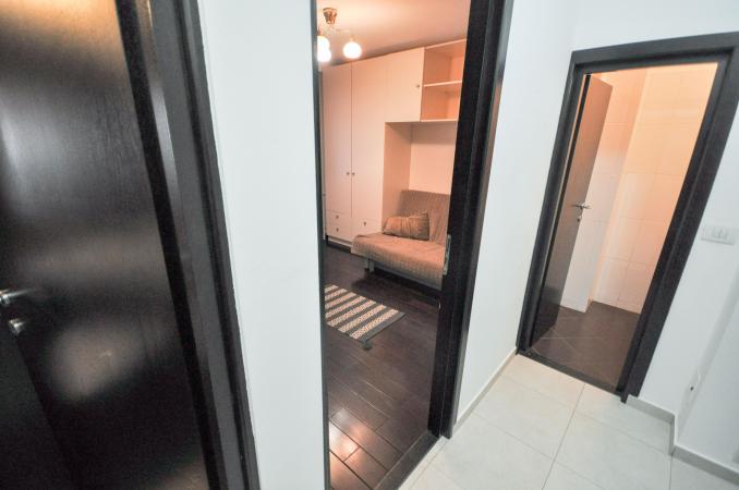 Decebal-Bld. Decebal-Piata Alba Iulia-3 camere-complet renovat