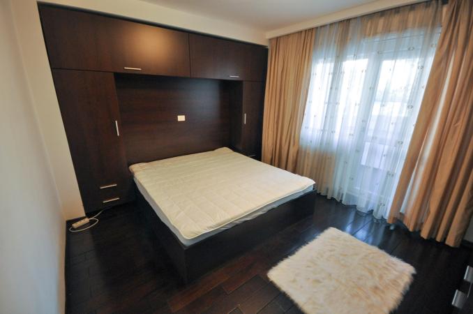 Decebal-Bld. Decebal-Piata Alba Iulia-3 camere-complet renovat