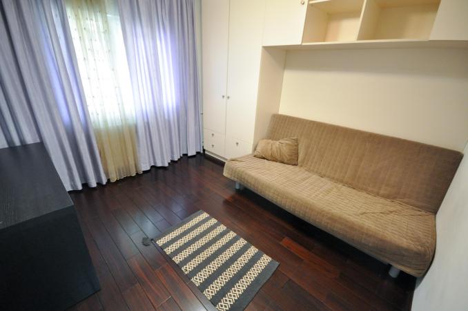 Decebal-Bld. Decebal-Piata Alba Iulia-3 camere-complet renovat
