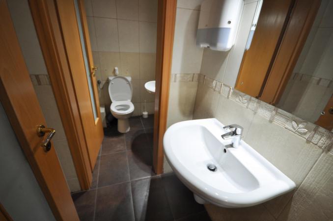 Unirii Piata Alba Iulia Spatiu birouri 8 camere Vila D+P+E 200mp