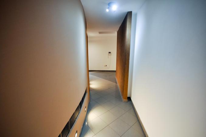 Unirii Piata Alba Iulia Spatiu birouri 8 camere Vila D+P+E 200mp