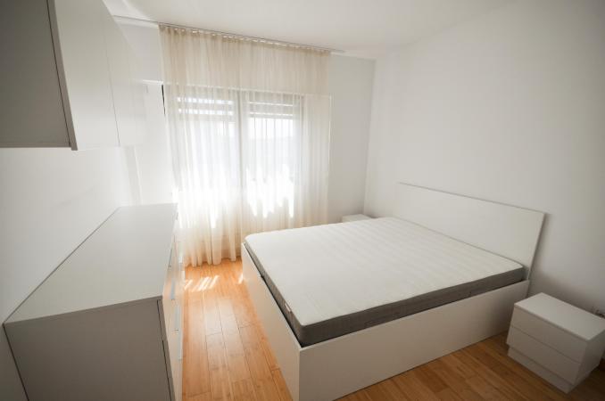 Nerva Traian Timpuri Noi Ap 2 cam Bloc Nou Parcare Centrala