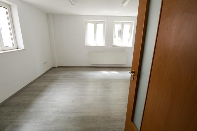 Vila 8 camere - 200 mp - Unirii - Zepter