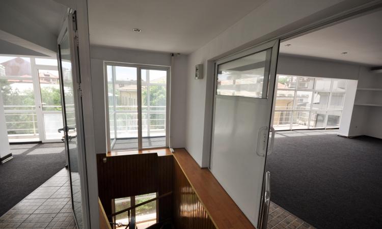 Piata Unirii metrou Spatiu birouri in Vila Noua Etaj 2 100mp