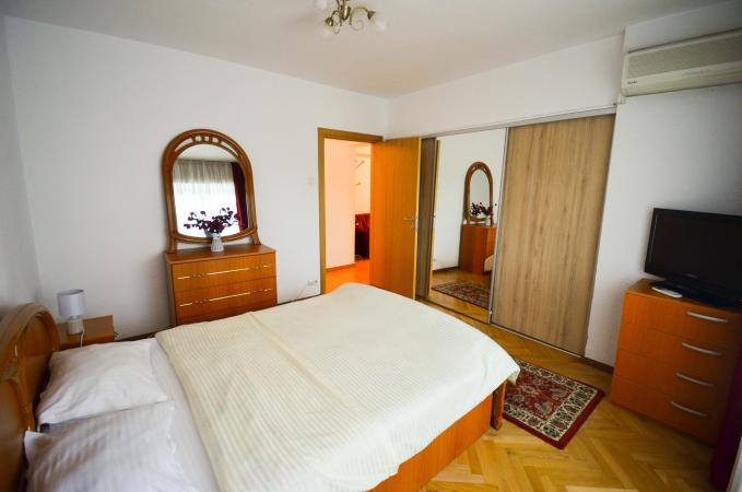 Apartament 3 camere - mobilat/utilat -Bulevardul Unirii 20 - Fantani
