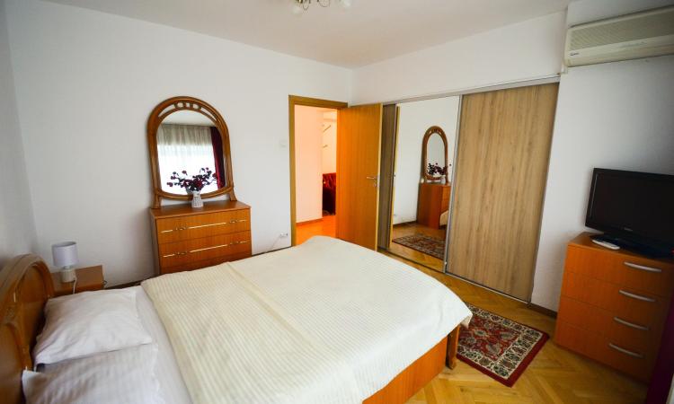 Apartament 3 camere - mobilat/utilat -Bulevardul Unirii 20 - Fantani