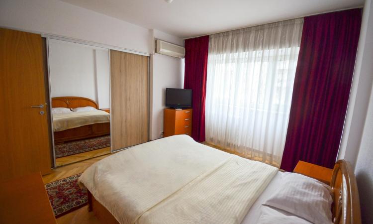 Apartament 3 camere - mobilat/utilat -Bulevardul Unirii 20 - Fantani