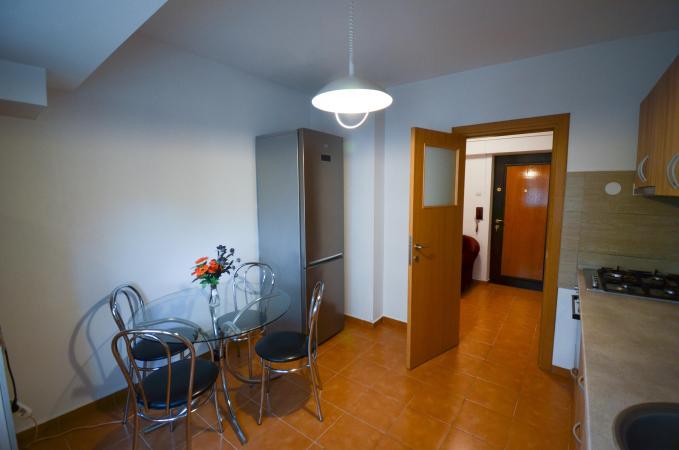 Apartament 3 camere - mobilat/utilat -Bulevardul Unirii 20 - Fantani