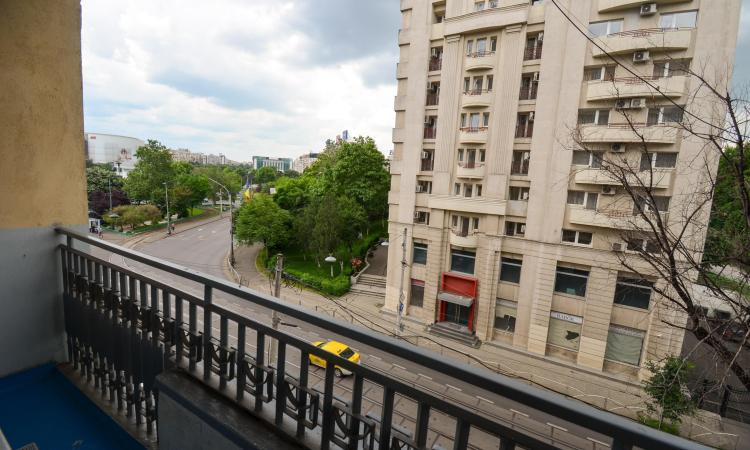 Apartament 3 camere - mobilat/utilat -Bulevardul Unirii 20 - Fantani