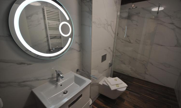 Piata Unirii Apartament 3 camere Bloc Nou Lux Terasa Centrala Parcare