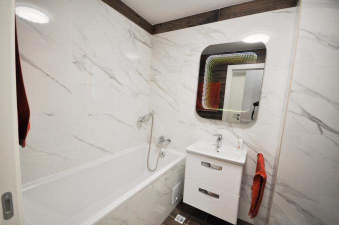 Piata Unirii Apartament 3 camere Bloc Nou Lux Terasa Centrala Parcare