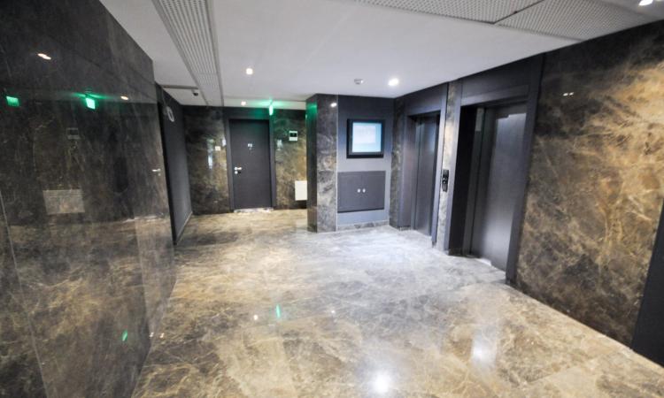 Piata Unirii Apartament 3 camere Bloc Nou Lux Terasa Centrala Parcare
