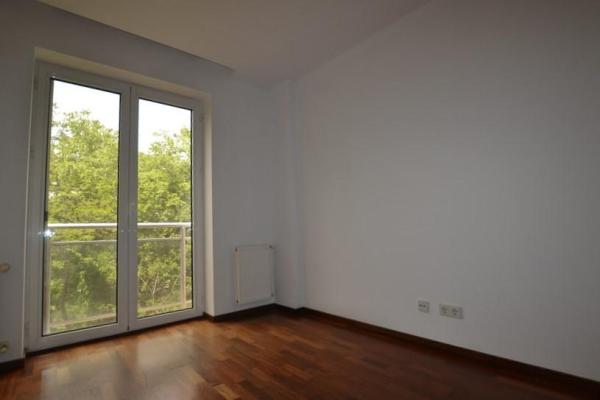 Apartament 3 camere Victoriei Bloc 2010