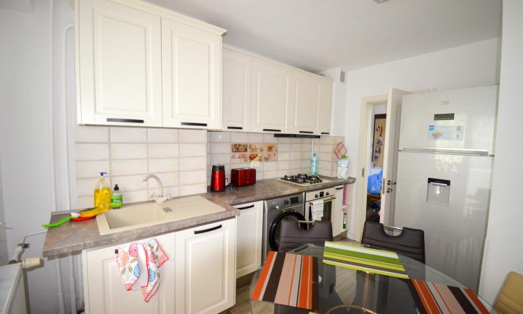 Apartament 2 camere mobilat/utilat -60mp - Burebista -Piata Alba Iulia