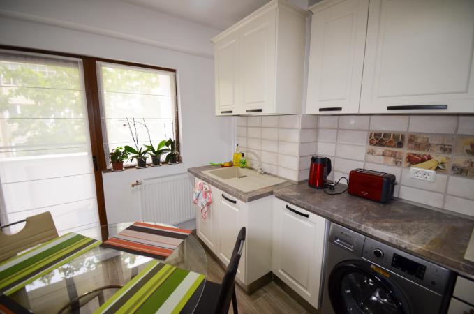 Apartament 2 camere mobilat/utilat -60mp - Burebista -Piata Alba Iulia