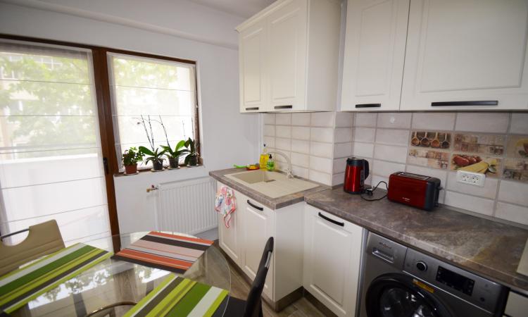 Apartament 2 camere mobilat/utilat -60mp - Burebista -Piata Alba Iulia