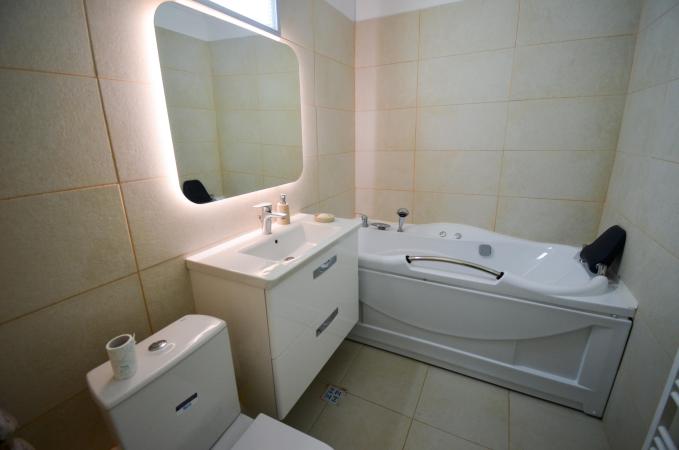 Apartament 2 camere mobilat/utilat -60mp - Burebista -Piata Alba Iulia
