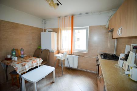 Apartament 3 camere - Centrala proprie - Panait Cerna - Nerva Traian