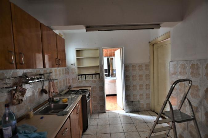Apartament 3 Camere Romana