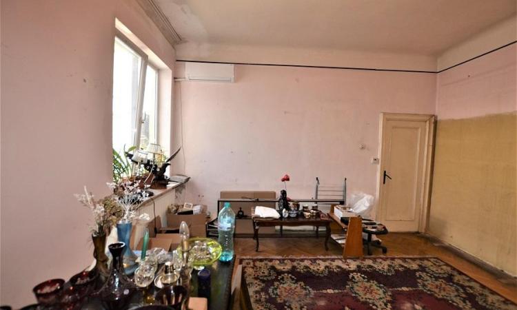 Apartament 3 Camere Romana