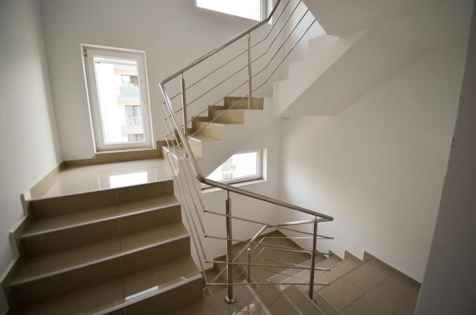 2 camere - mobilat/utilat - nou - cu parcare - Pallady - Gura Putnei