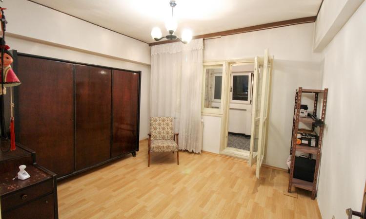 Unirii - Piata Alba Iulia - Bulevardul Burebista - stradal