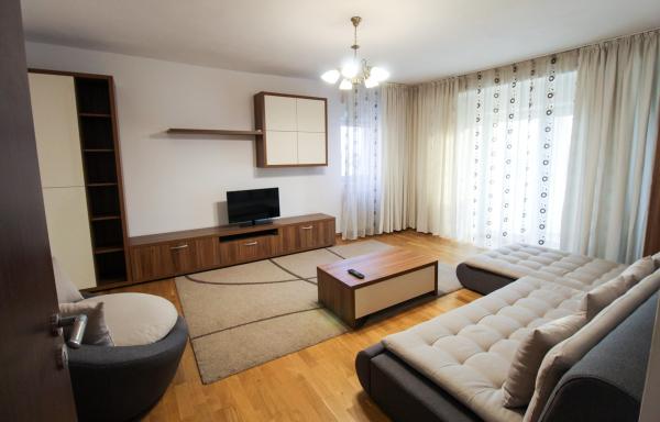 Piata Alba Iulia - Bulevardul Burebista - Unirii - 67 mp, vedere bulevard