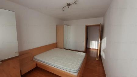 Decebal-Piata Alba Iulia, Bloc nou/Centrala termica proprie/Loc de parcare