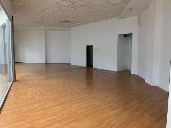 Commercial spaces Bucur Obor Store