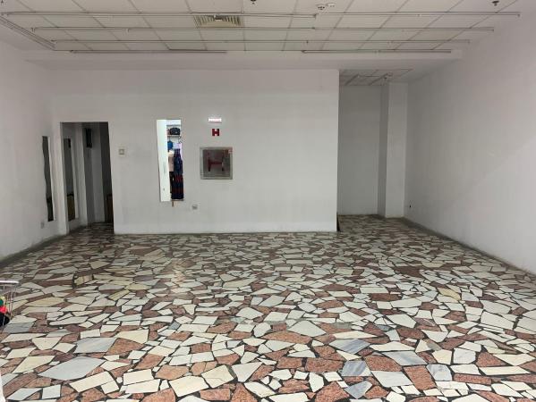 Commercial spaces Bucur Obor Store